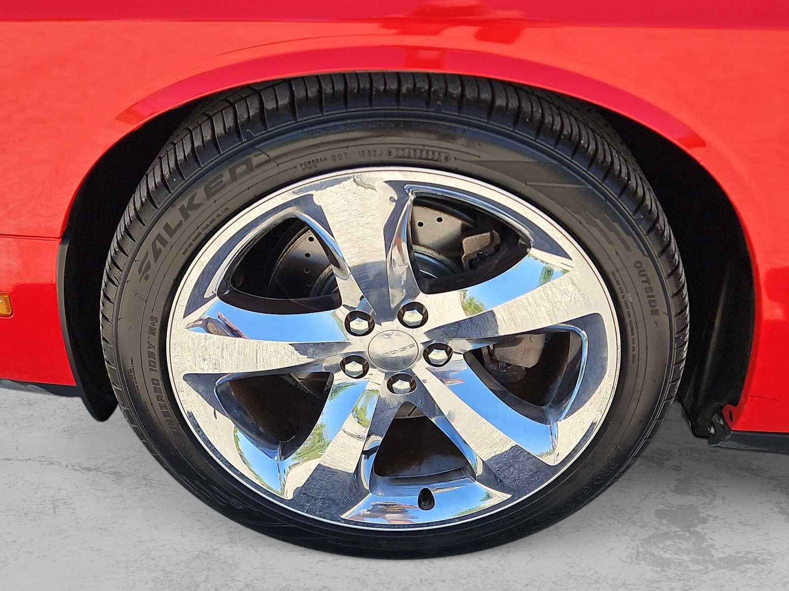 Thumbnail: 2014 Dodge Challenger - 12