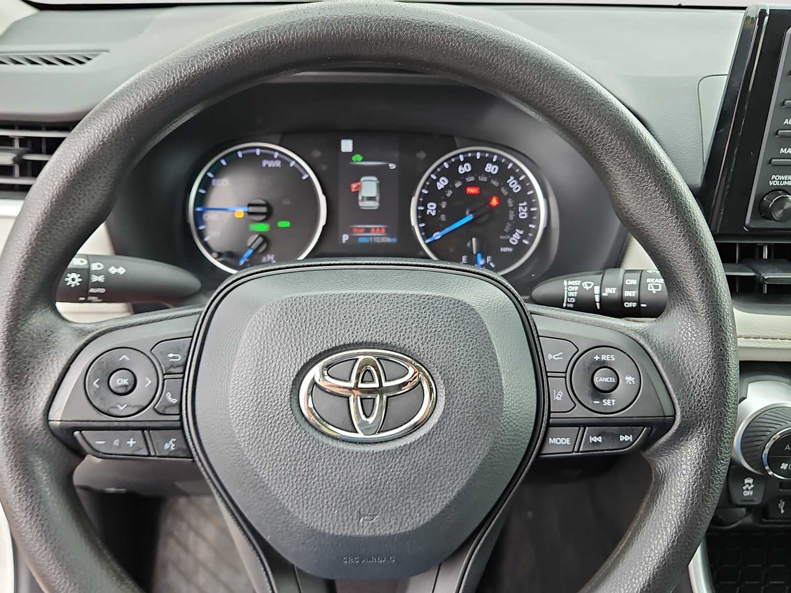 Thumbnail: 2022 Toyota RAV4 - 19