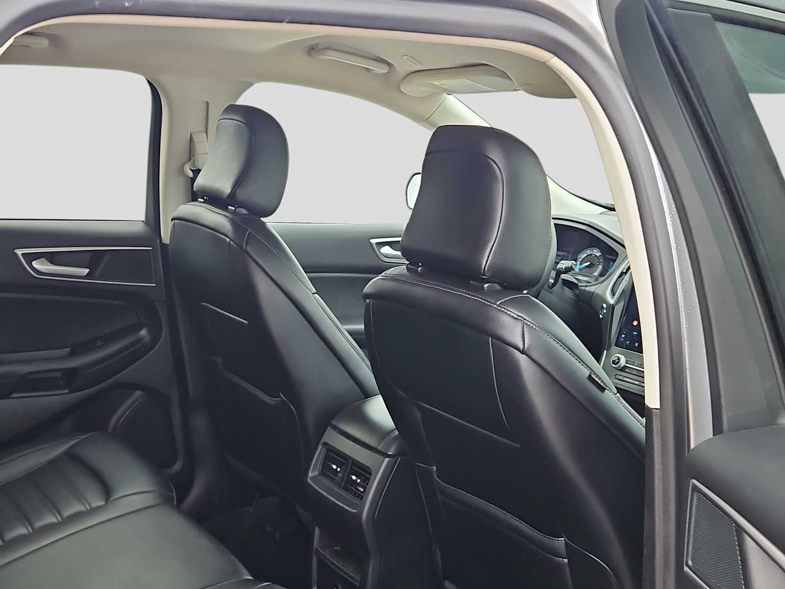 Thumbnail: 2024 Ford Edge - 17