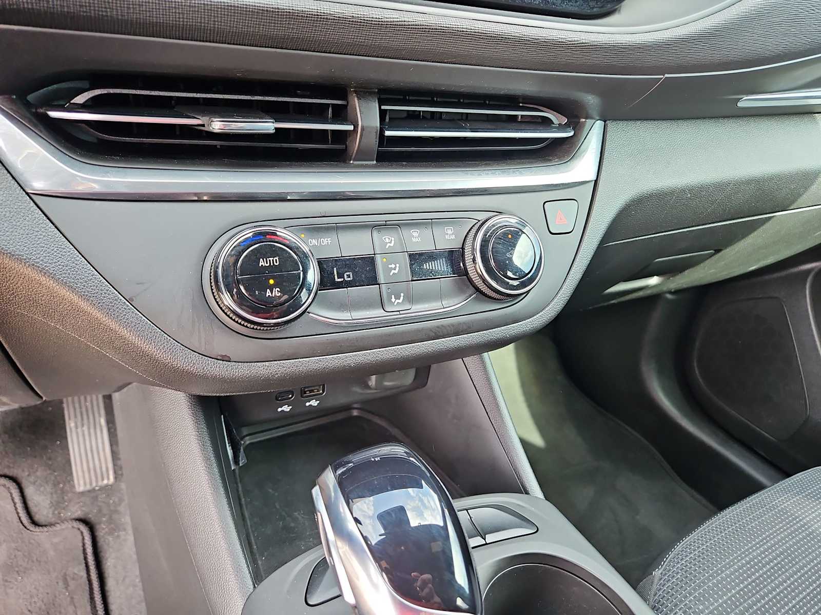 2024 Buick Envista Preferred 28
