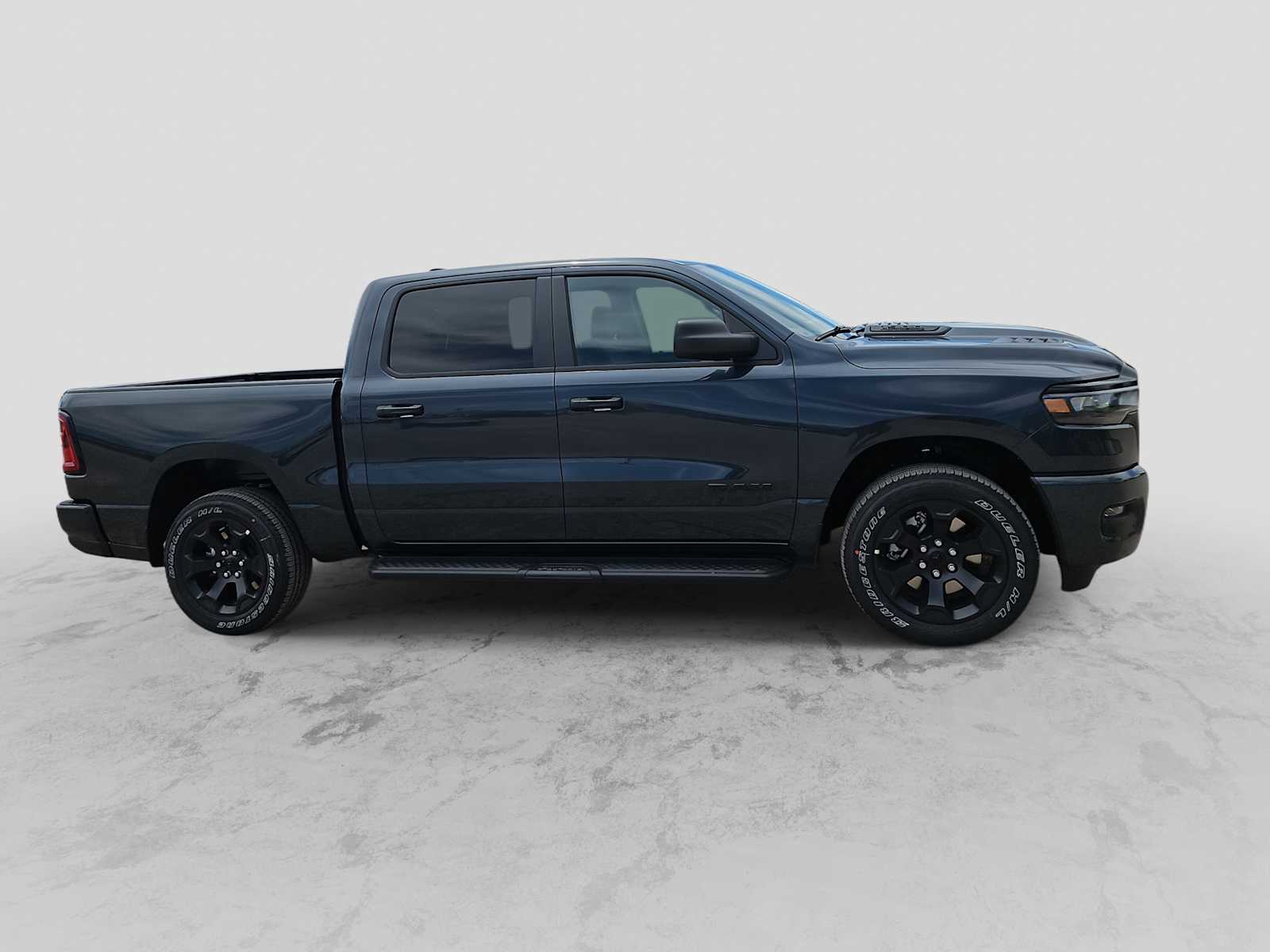 Thumbnail: 2026 RAM 1500 - 9