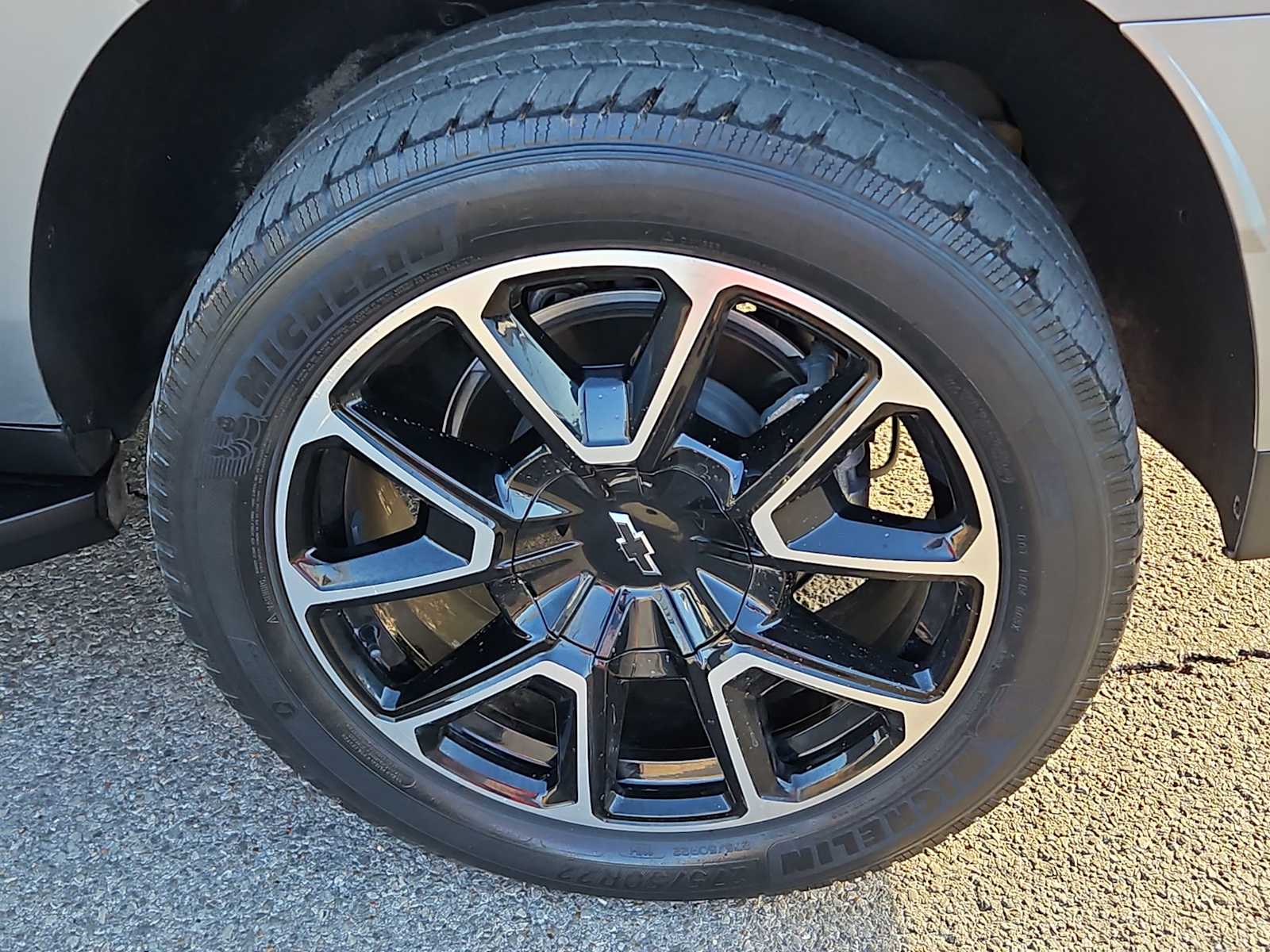 Thumbnail: 2023 Chevrolet Suburban - 12