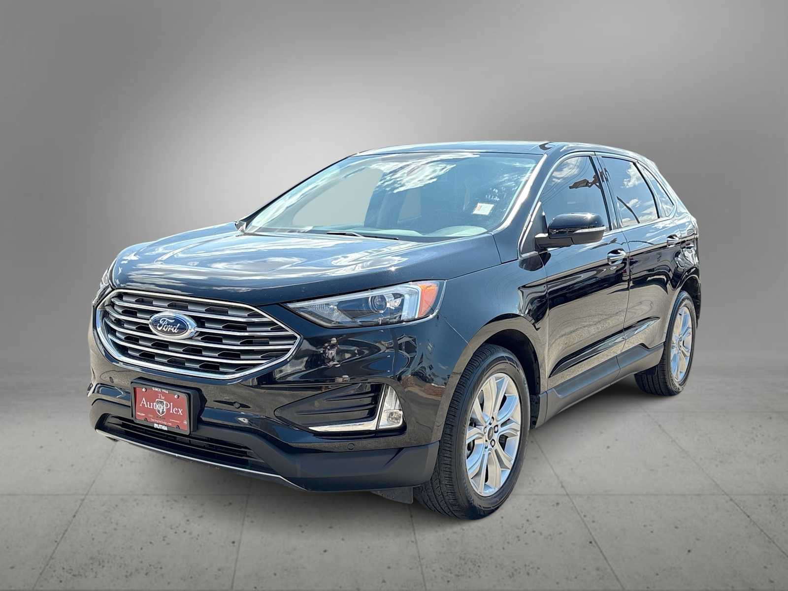 Thumbnail: 2023 Ford Edge - 1
