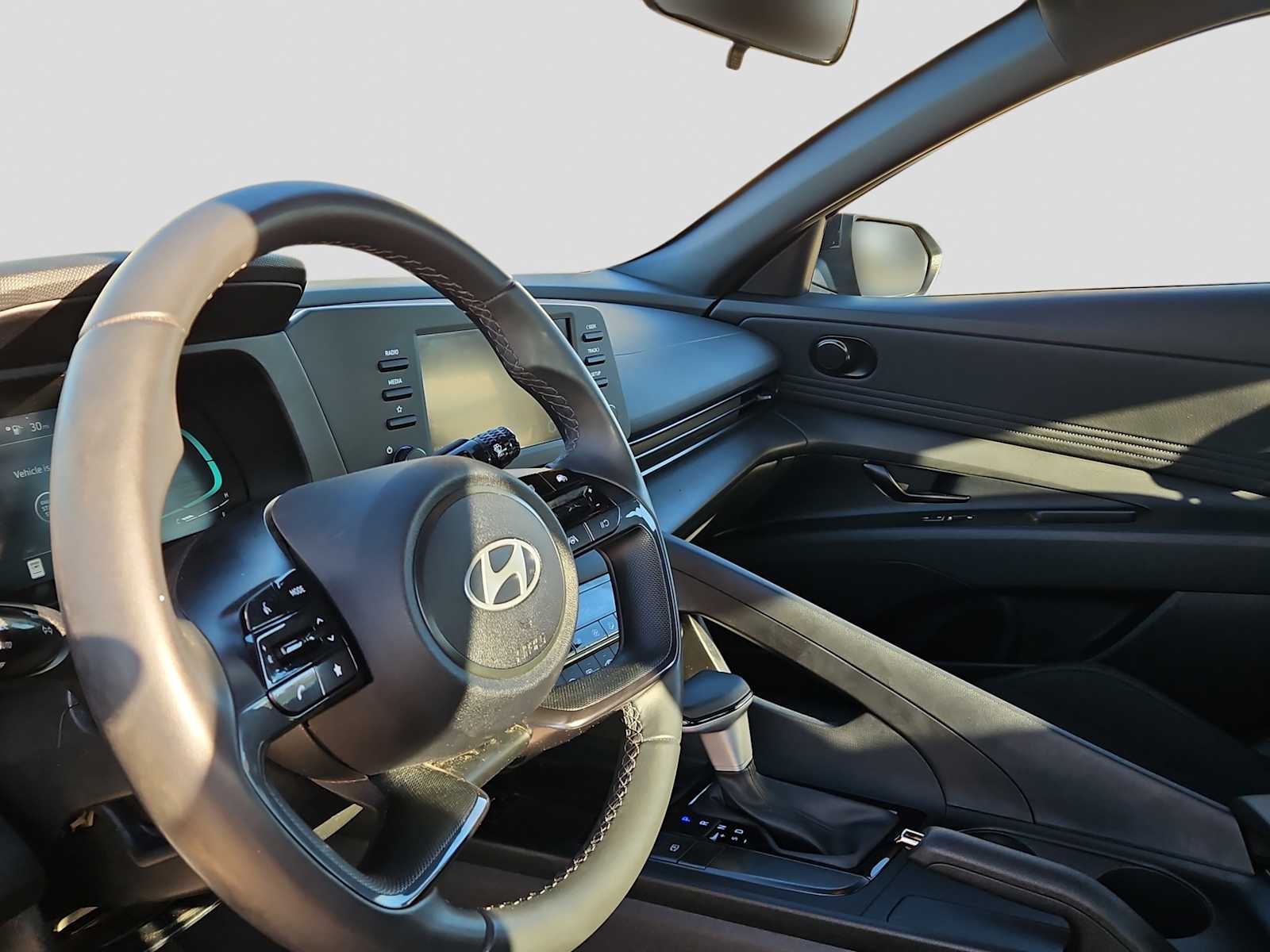 Thumbnail: 2025 Hyundai Elantra - 10