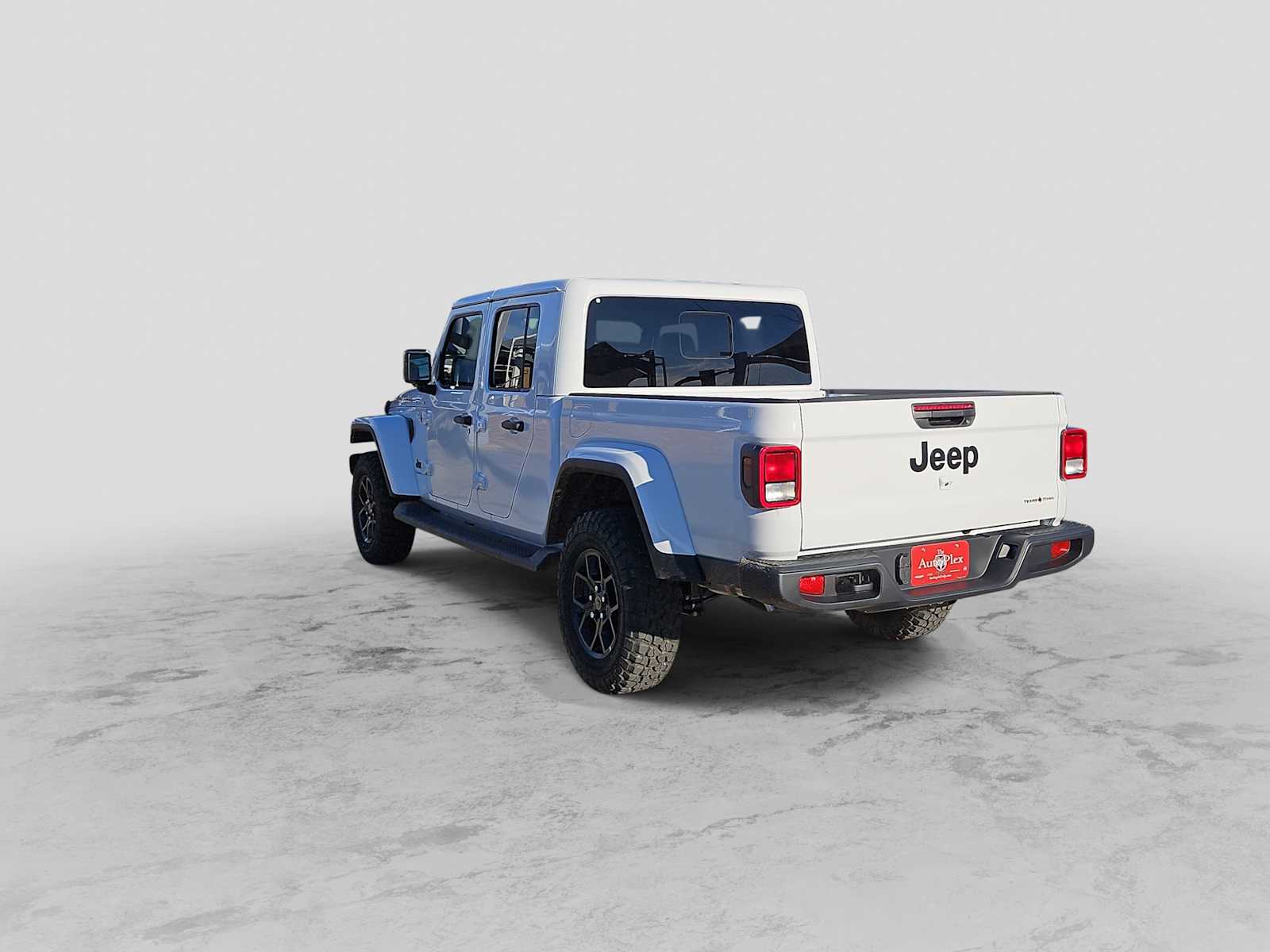Thumbnail: 2026 Jeep Gladiator - 6