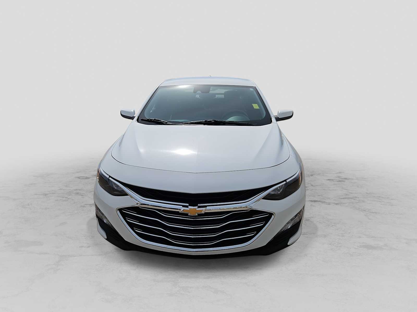 Thumbnail: 2024 Chevrolet Malibu - 3