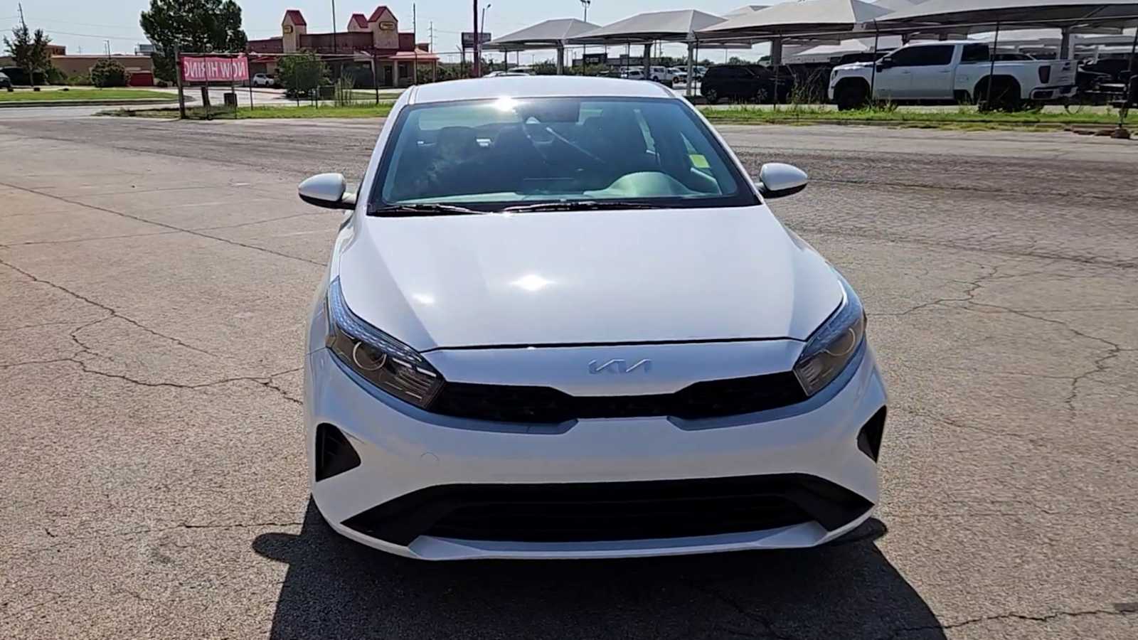 Thumbnail: 2024 Kia Forte - 3