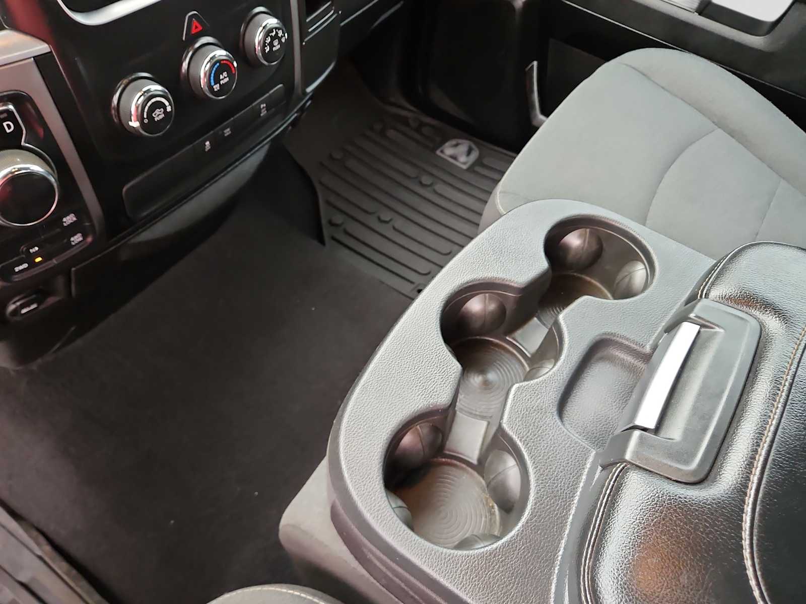 Thumbnail: 2022 RAM 1500 Classic - 20