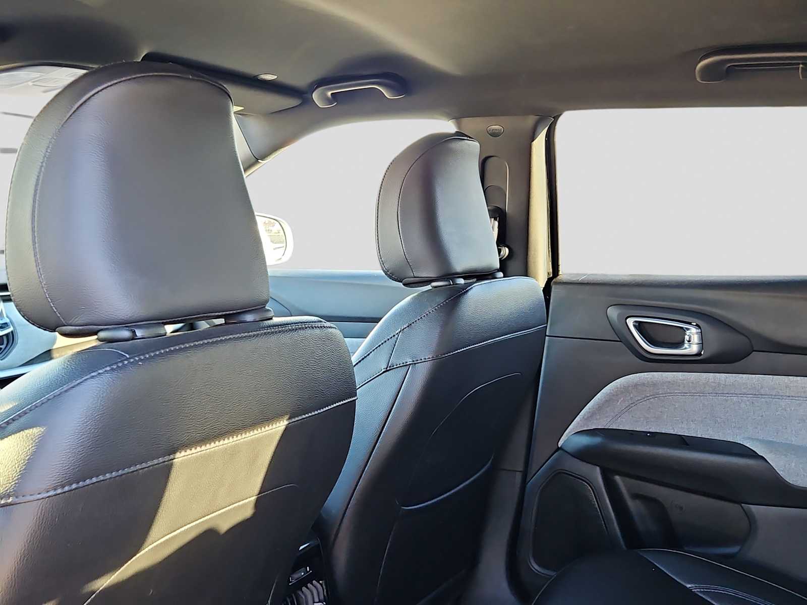 Thumbnail: 2024 Jeep Compass - 14