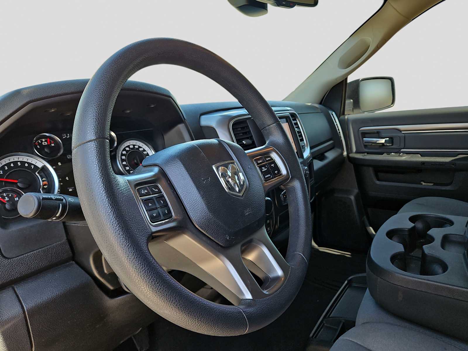 Thumbnail: 2023 RAM 1500 Classic - 10