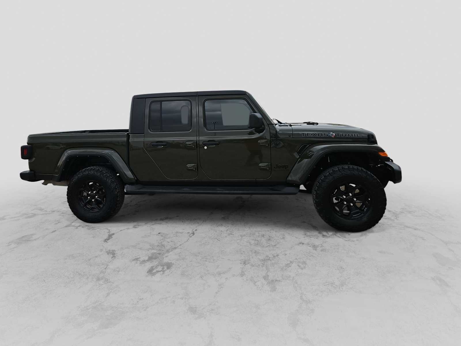 Thumbnail: 2021 Jeep Gladiator - 9