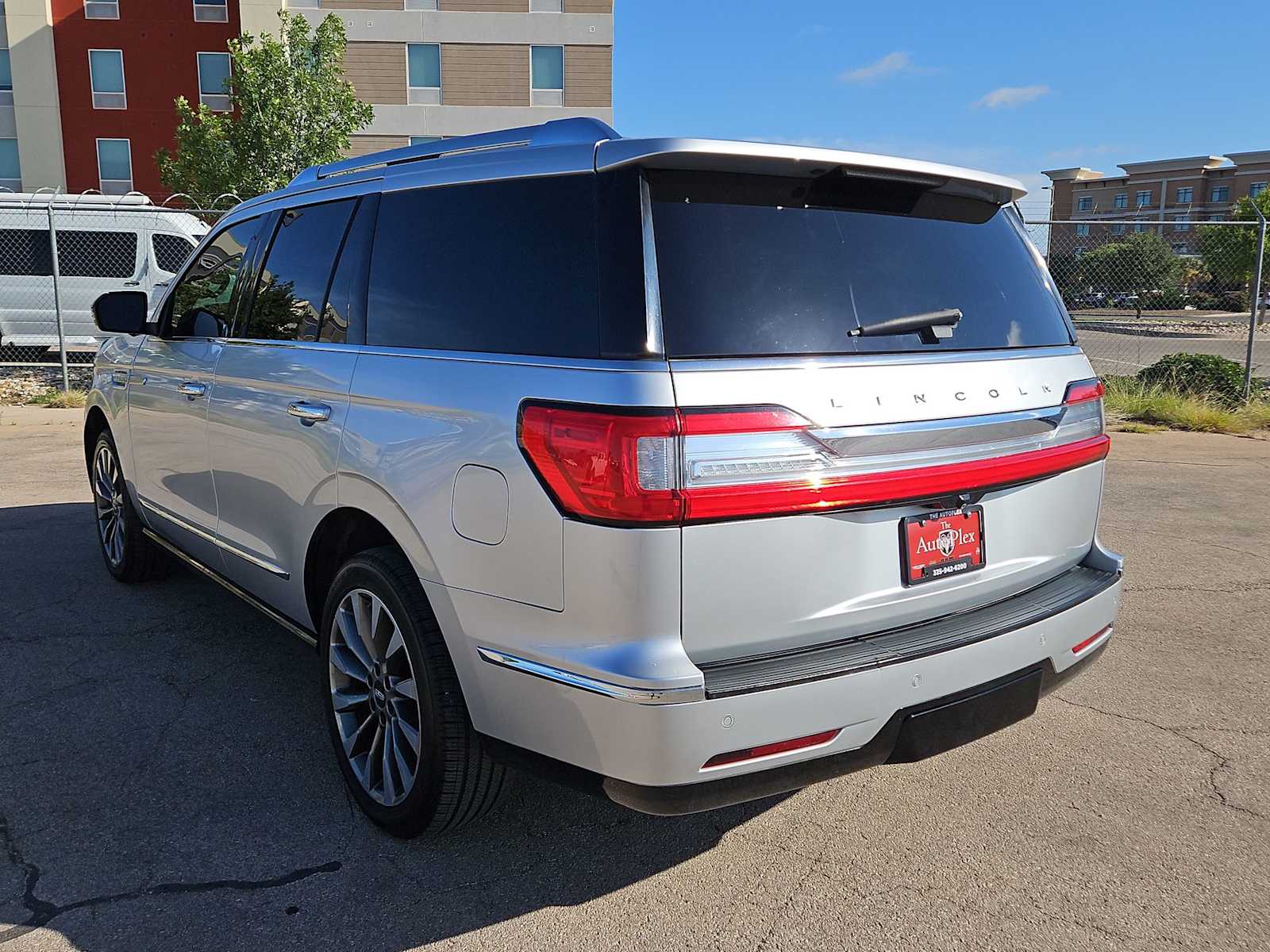 Thumbnail: 2018 Lincoln Navigator - 12