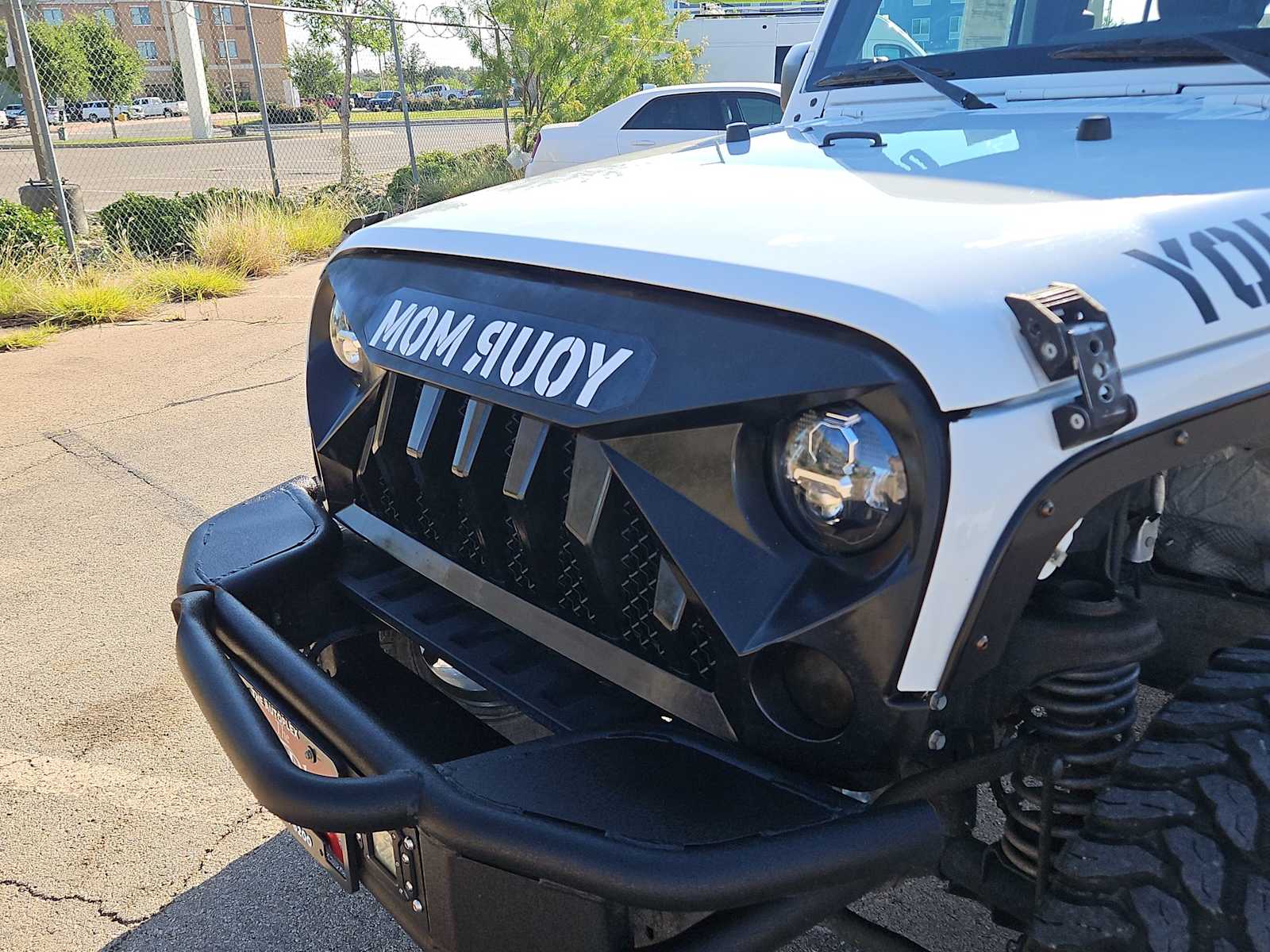 Thumbnail: 2017 Jeep Wrangler - 17