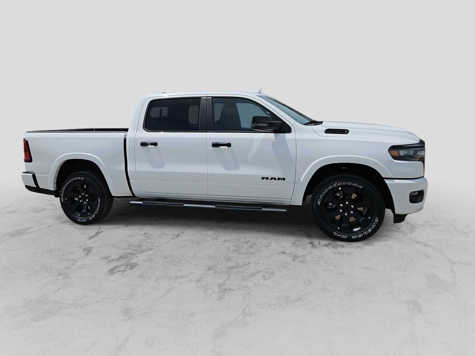 Thumbnail: 2026 RAM 1500 - 9