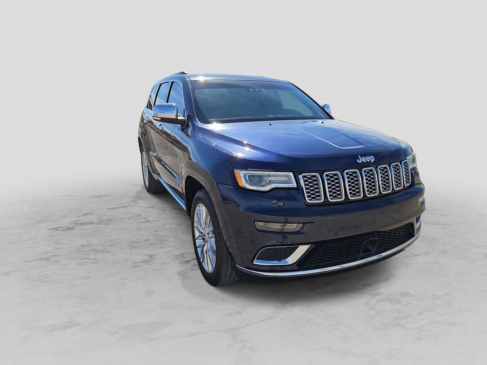 Thumbnail: 2017 Jeep Grand Cherokee - 2