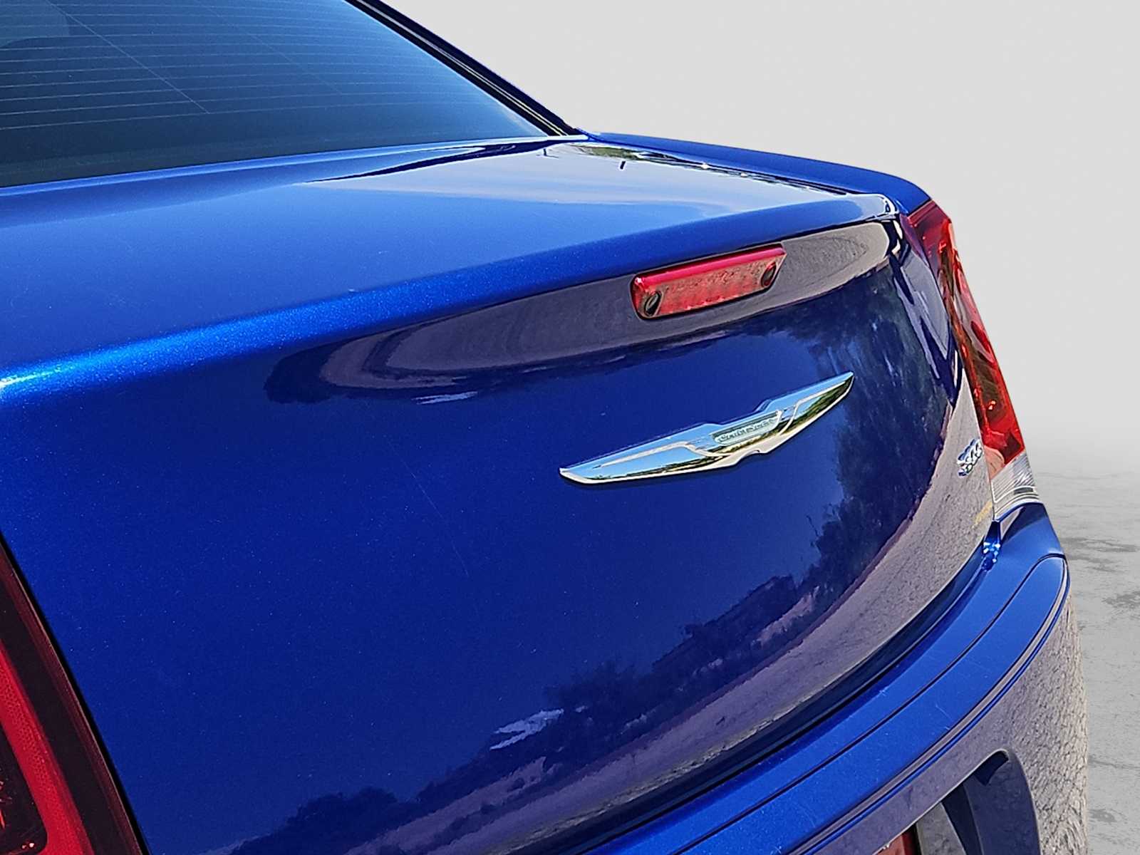 Thumbnail: 2019 Chrysler 300 - 23
