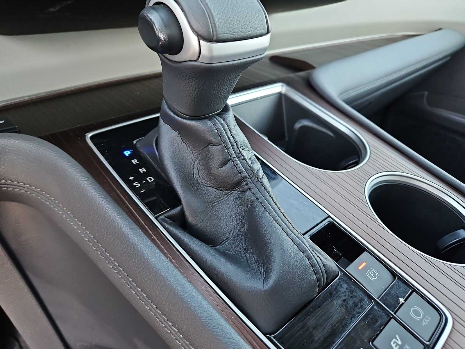 Thumbnail: 2022 Toyota Sienna - 25