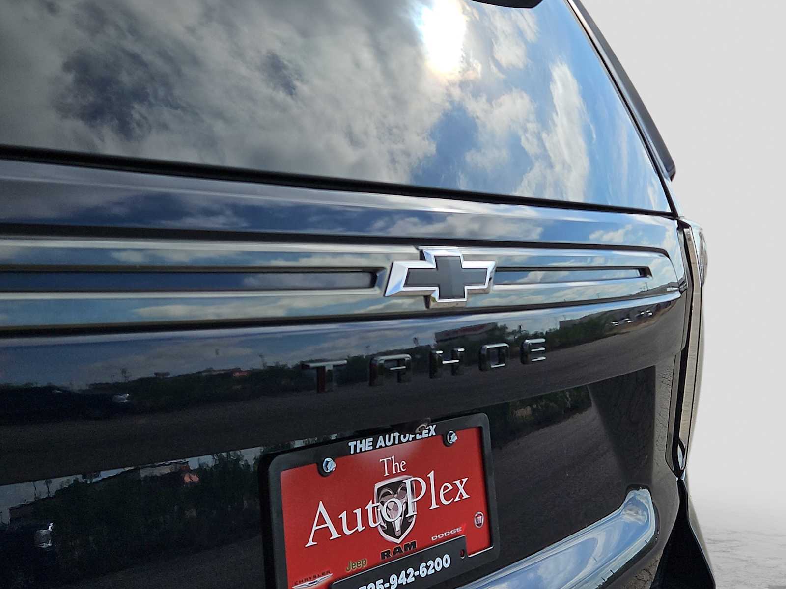 Thumbnail: 2022 Chevrolet Tahoe - 11