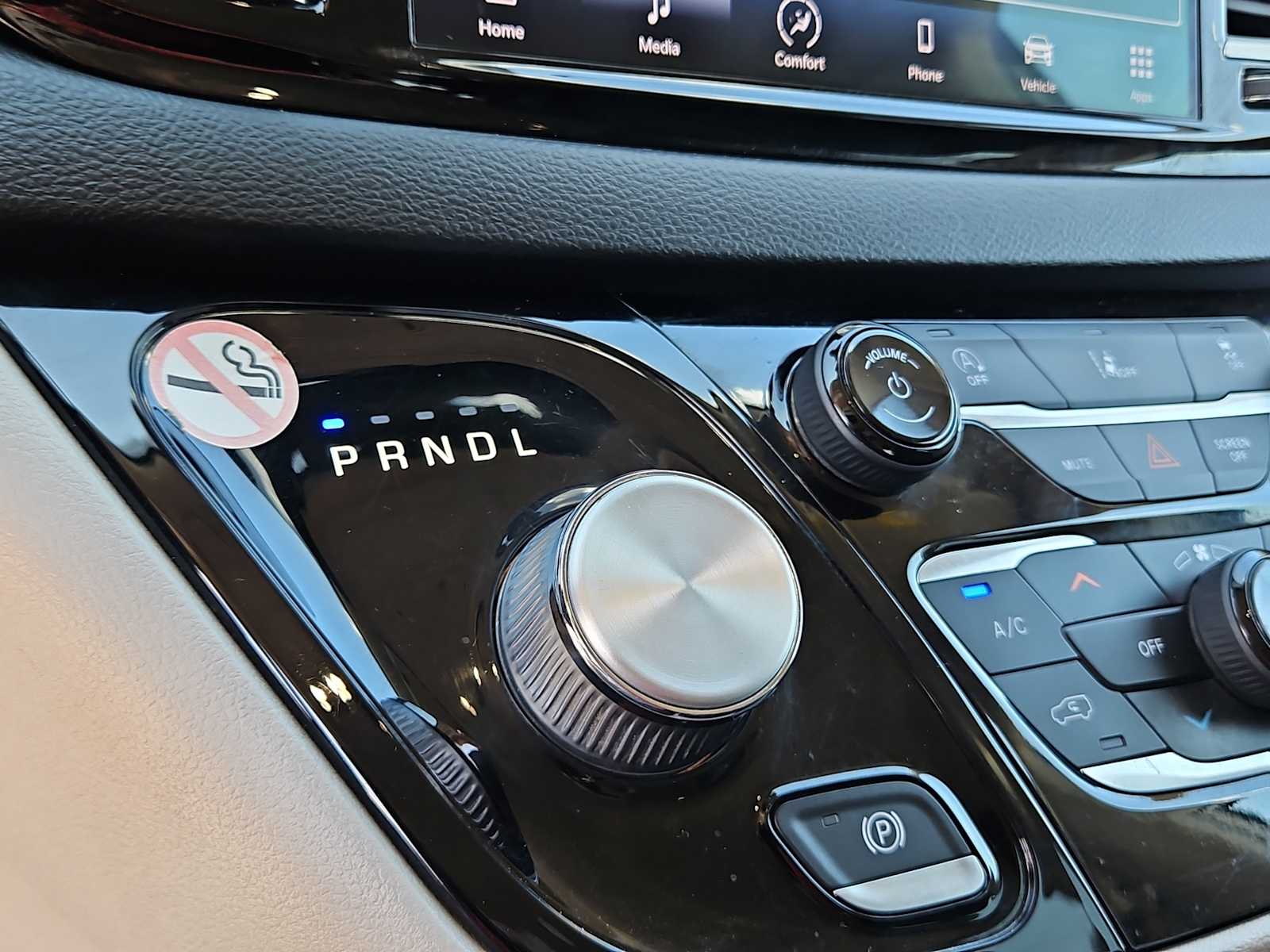 Thumbnail: 2022 Chrysler Pacifica - 20