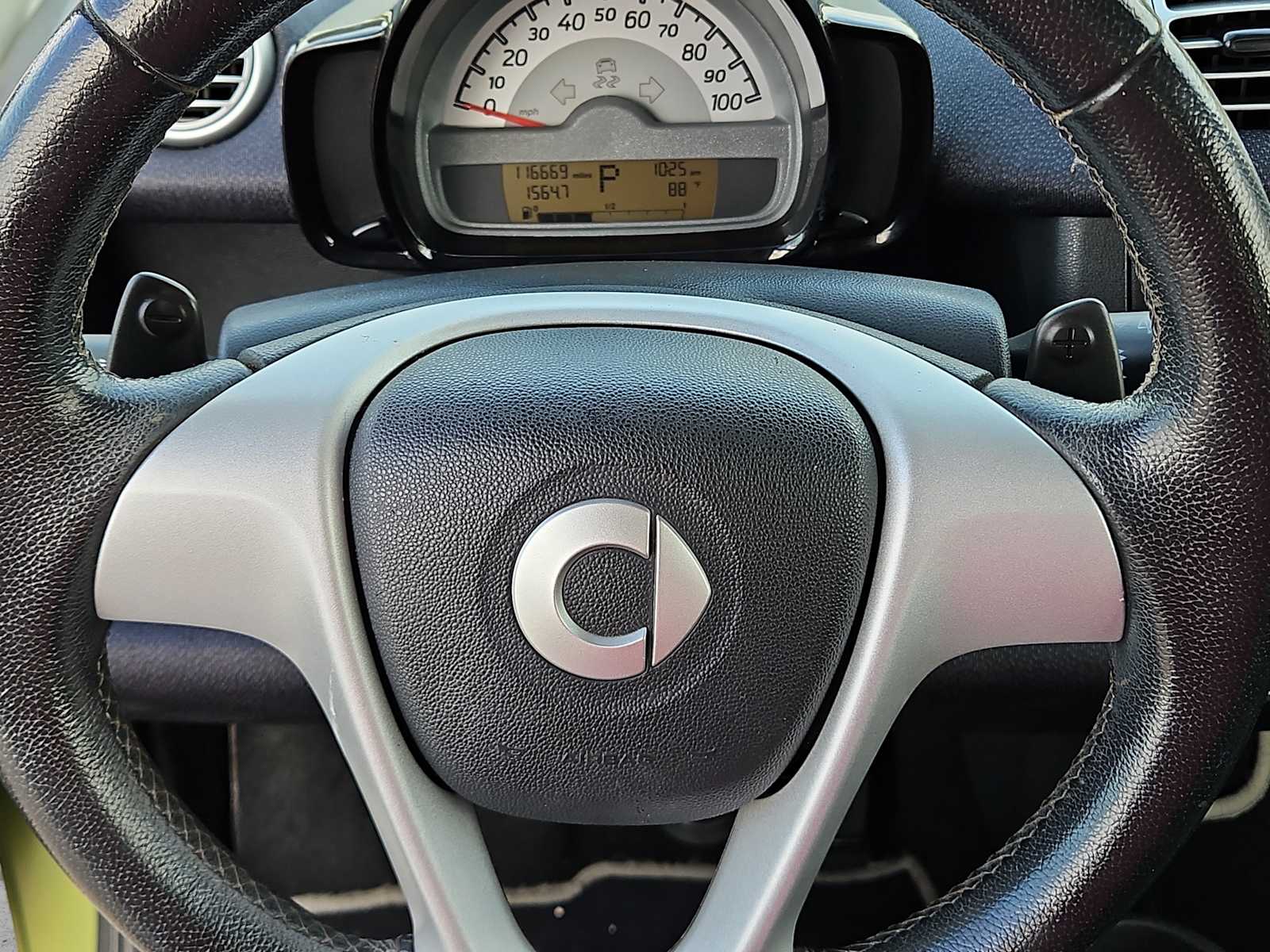Thumbnail: 2012 smart fortwo - 25