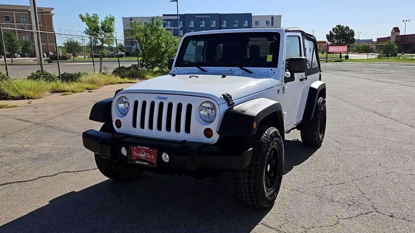Thumbnail: 2011 Jeep Wrangler - 3
