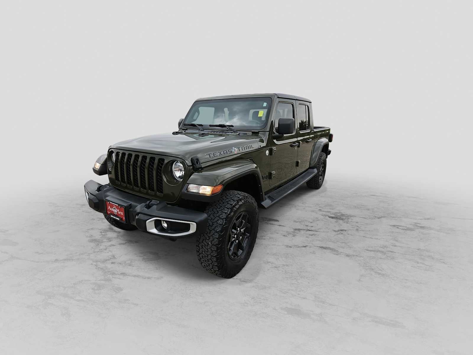 Thumbnail: 2021 Jeep Gladiator - 4