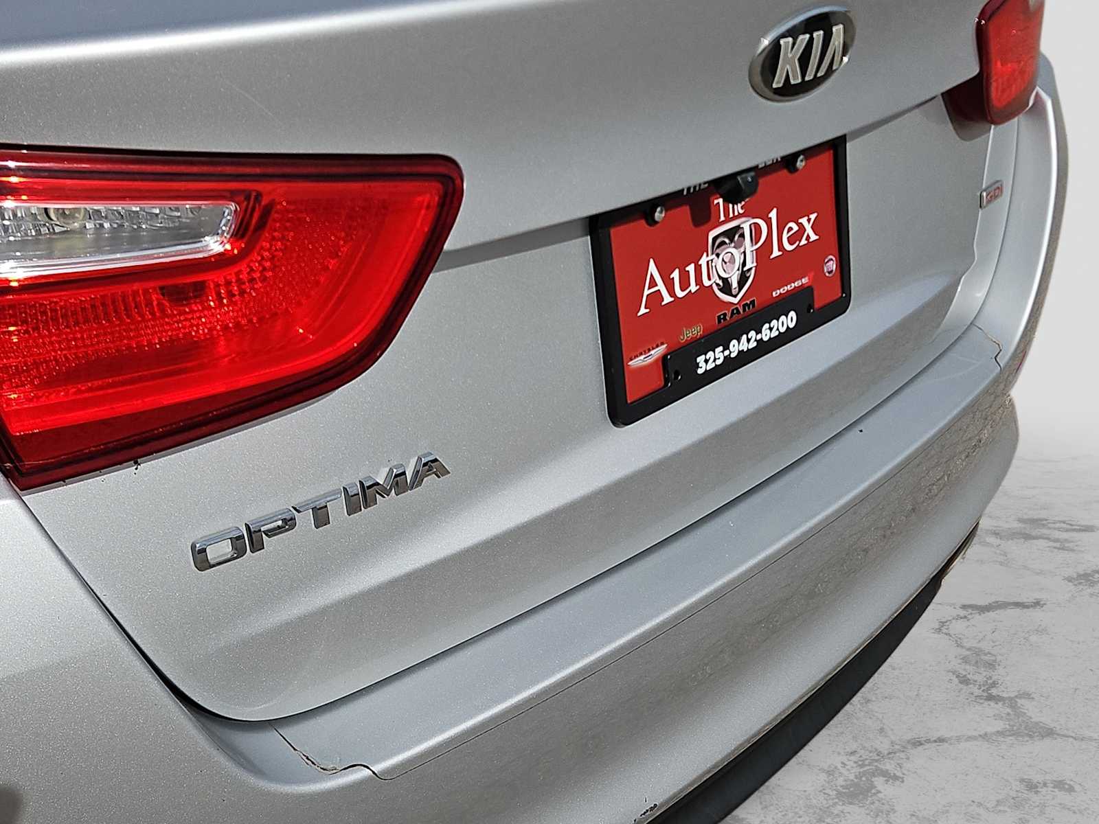 Thumbnail: 2015 Kia Optima - 11