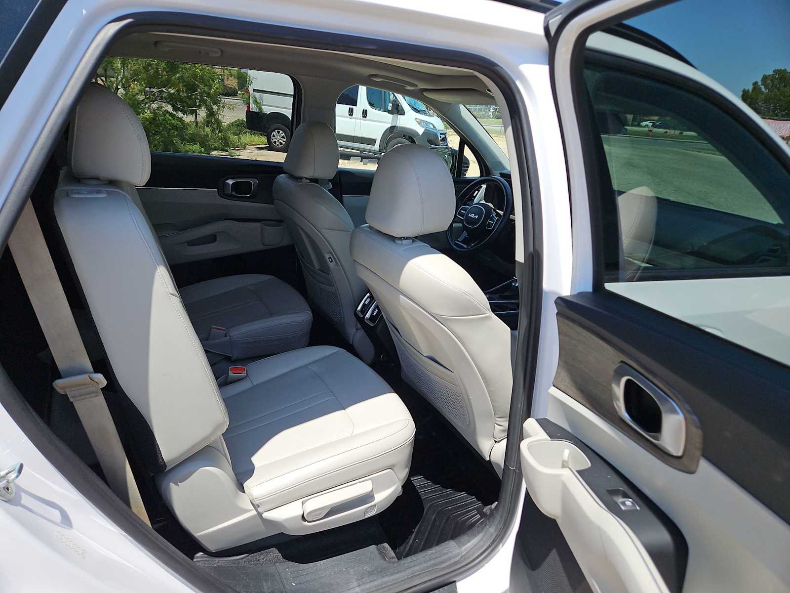 2022 Kia Sorento EX 20