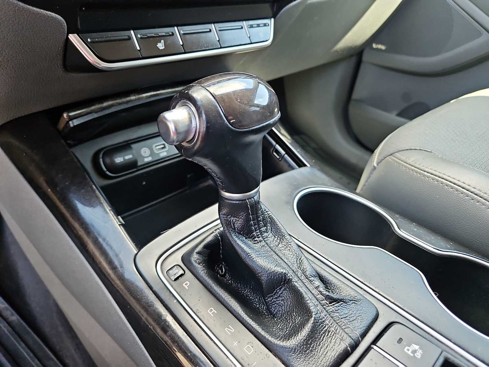 2016 Kia Sorento EX 26