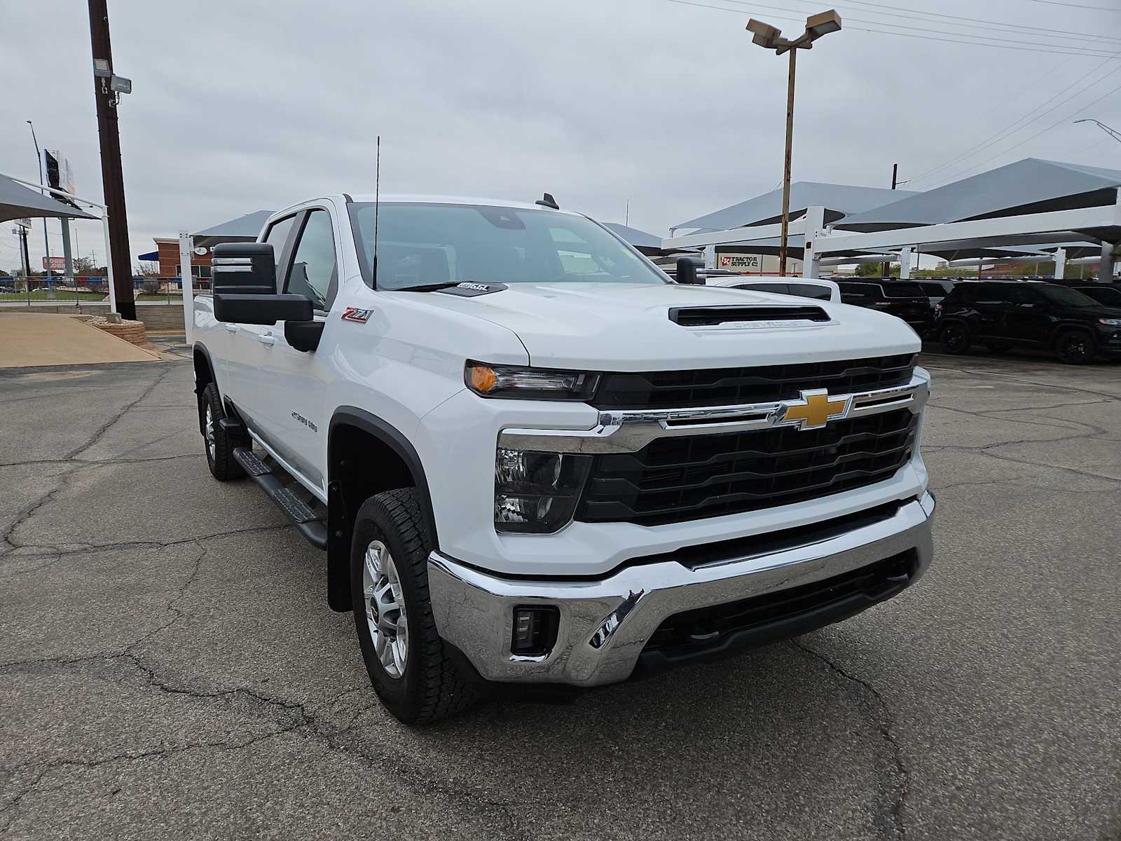 Thumbnail: 2024 Chevrolet Silverado 2500 - 2