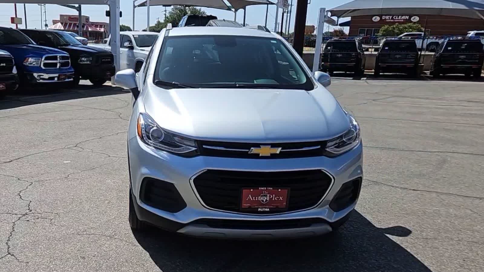 Used 2022 Chevrolet Trax LT with VIN KL7CJPSM3NB540454 for sale in San Angelo, TX