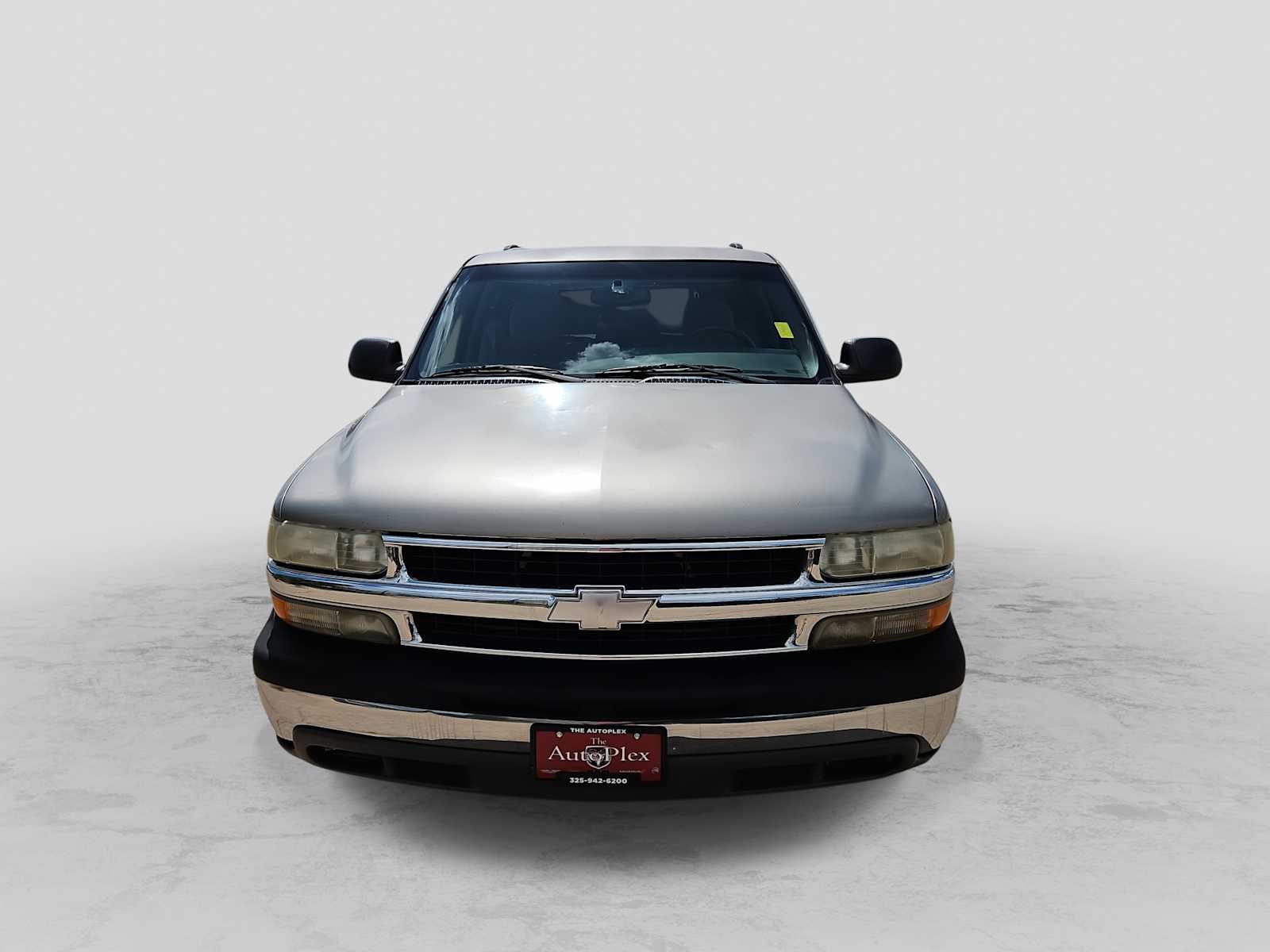 Thumbnail: 2003 Chevrolet Tahoe - 3