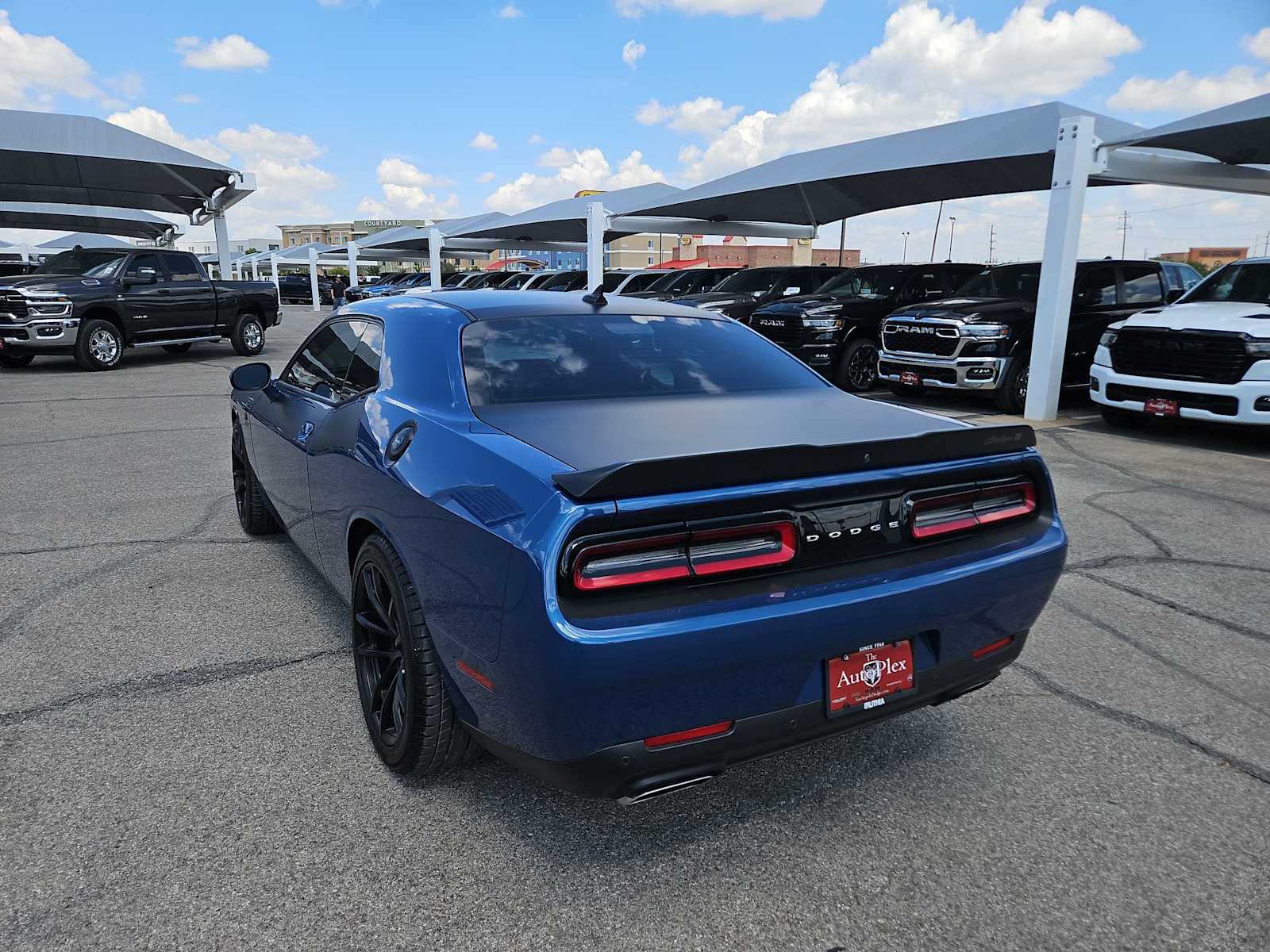 Thumbnail: 2021 Dodge Challenger - 6