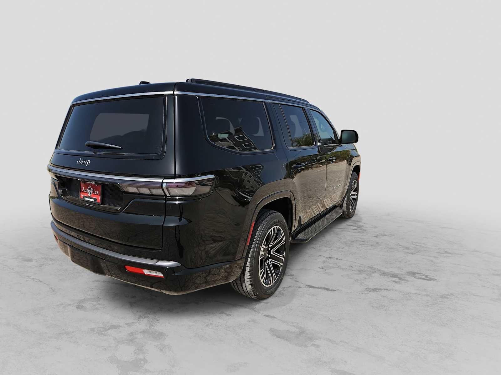Thumbnail: 2026 Jeep Grand Wagoneer - 8