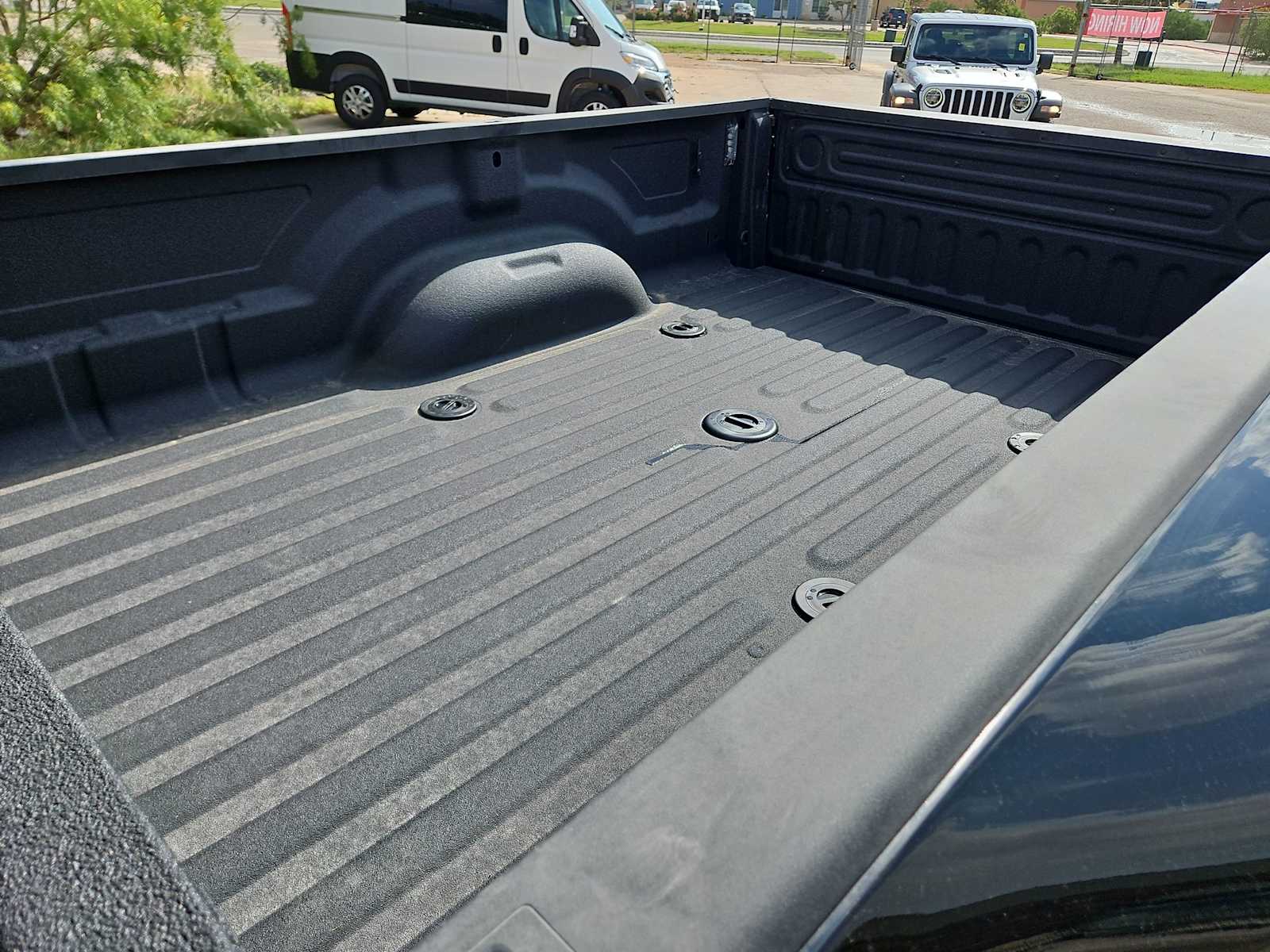 2025 RAM 3500 Big Horn 27