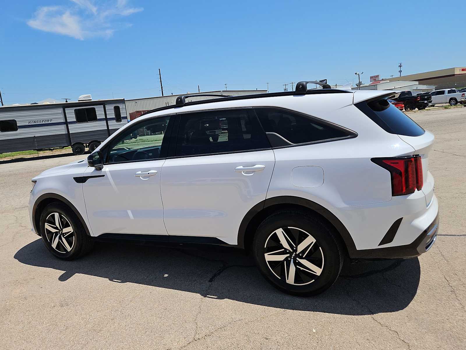2022 Kia Sorento EX 11