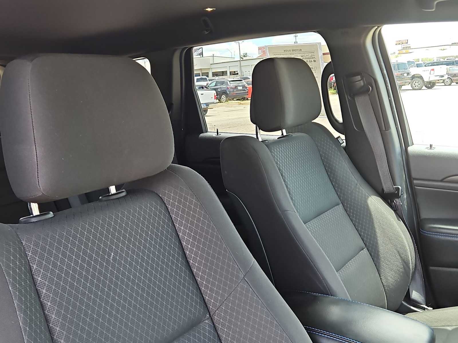 Thumbnail: 2020 Jeep Grand Cherokee - 21