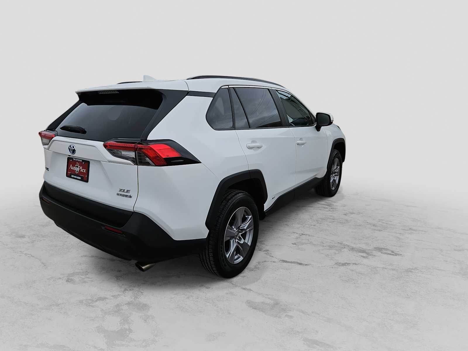 Thumbnail: 2022 Toyota RAV4 - 8