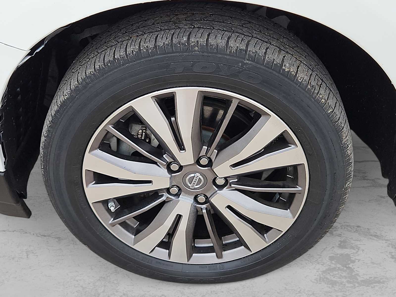 Thumbnail: 2020 Nissan Pathfinder - 12