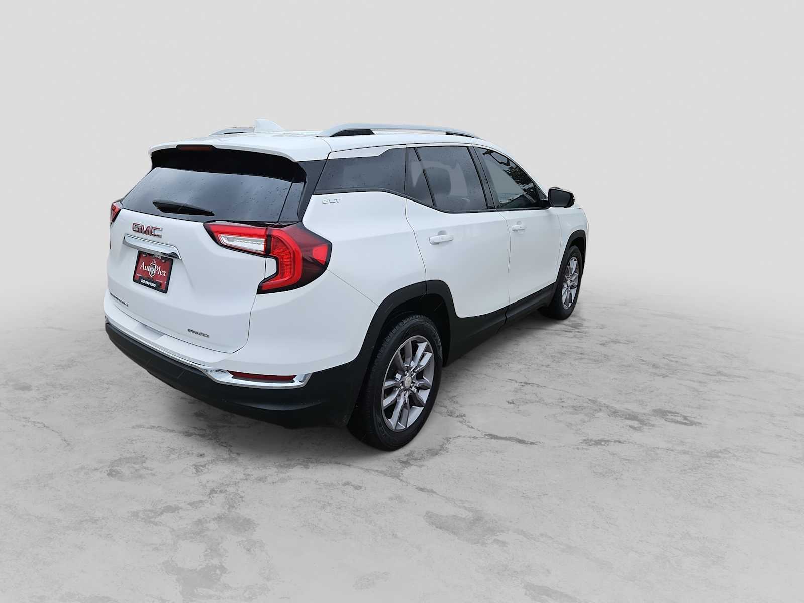 Thumbnail: 2024 GMC Terrain - 8