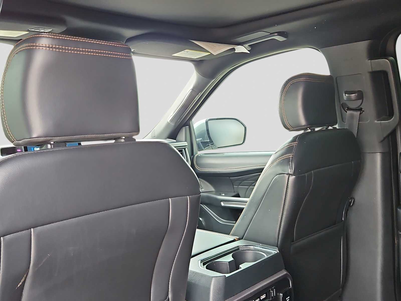 Thumbnail: 2022 Ford Expedition - 16