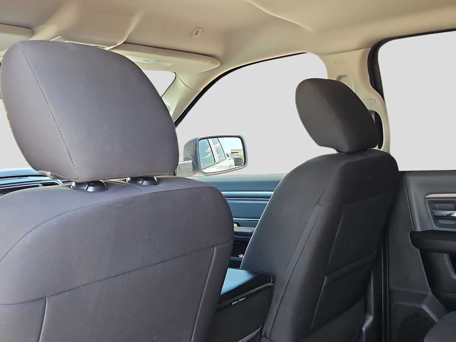 Thumbnail: 2023 RAM 1500 Classic - 16