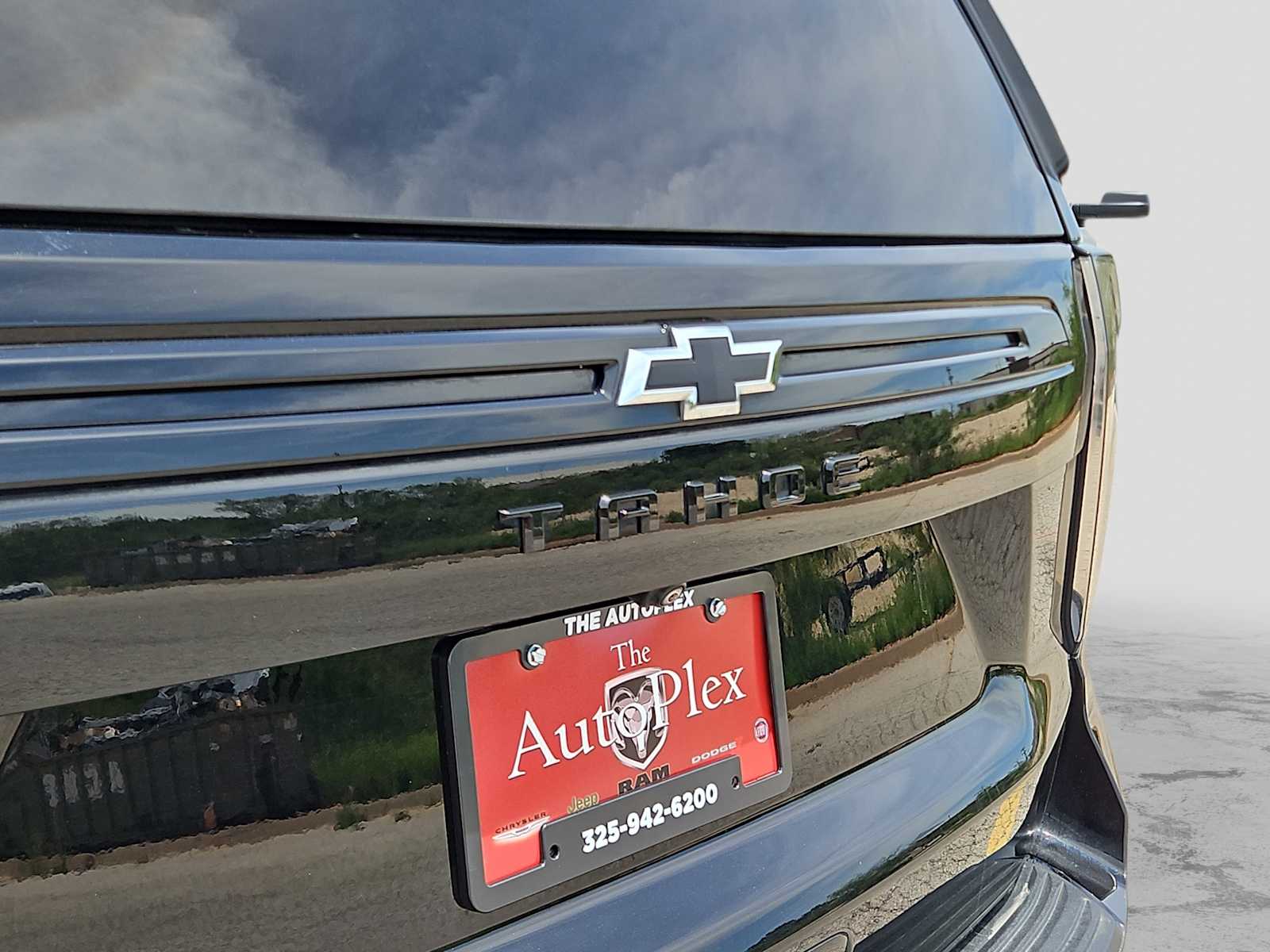 Thumbnail: 2023 Chevrolet Tahoe - 12