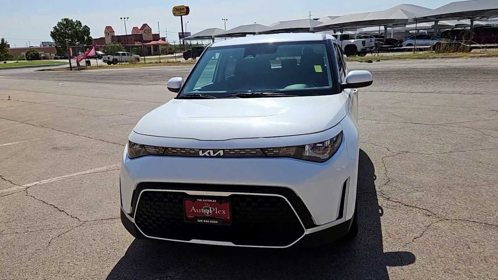2023 Kia Soul LX photo 3