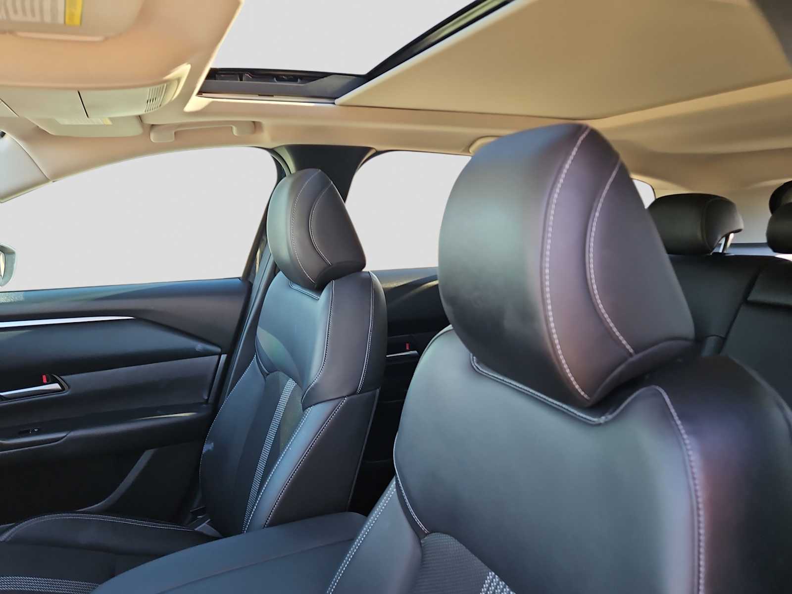 Thumbnail: 2023 Mazda CX-50 - 18