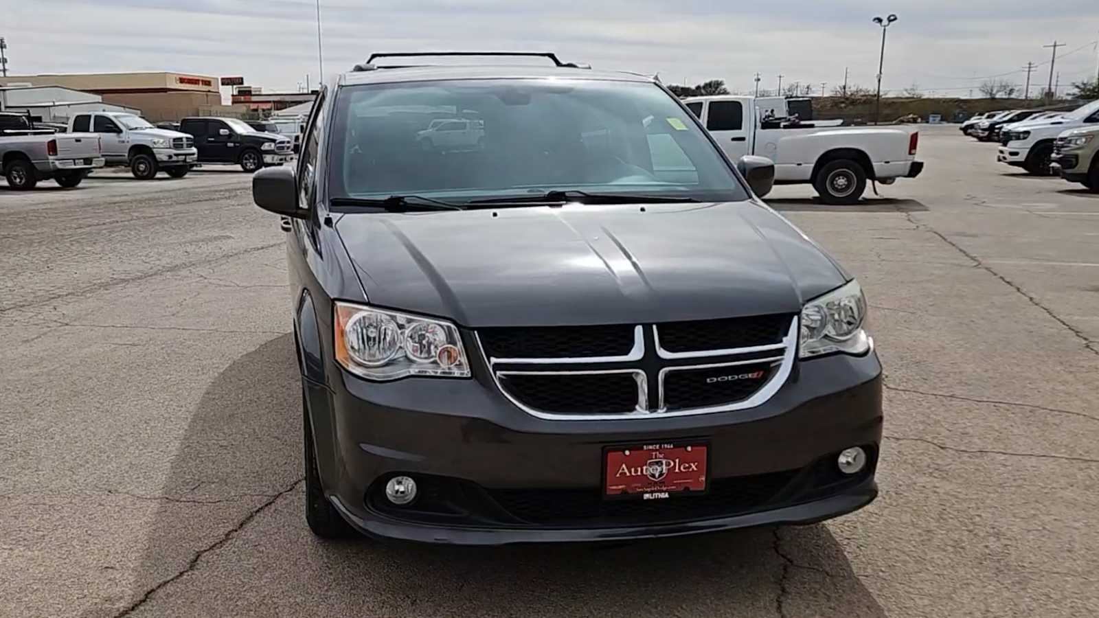 Used 2019 Dodge Grand Caravan SXT with VIN 2C4RDGCG4KR632683 for sale in San Angelo, TX