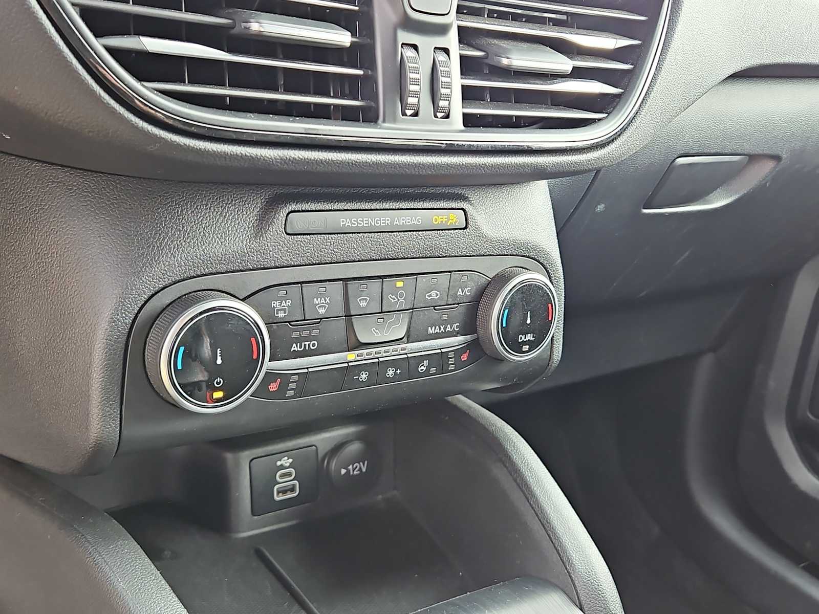 Thumbnail: 2024 Ford Escape - 22