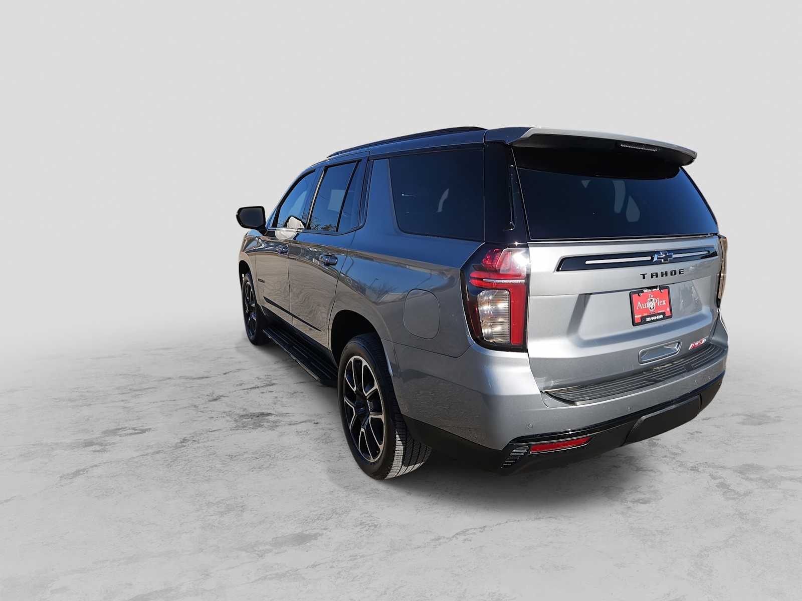 Thumbnail: 2023 Chevrolet Tahoe - 6