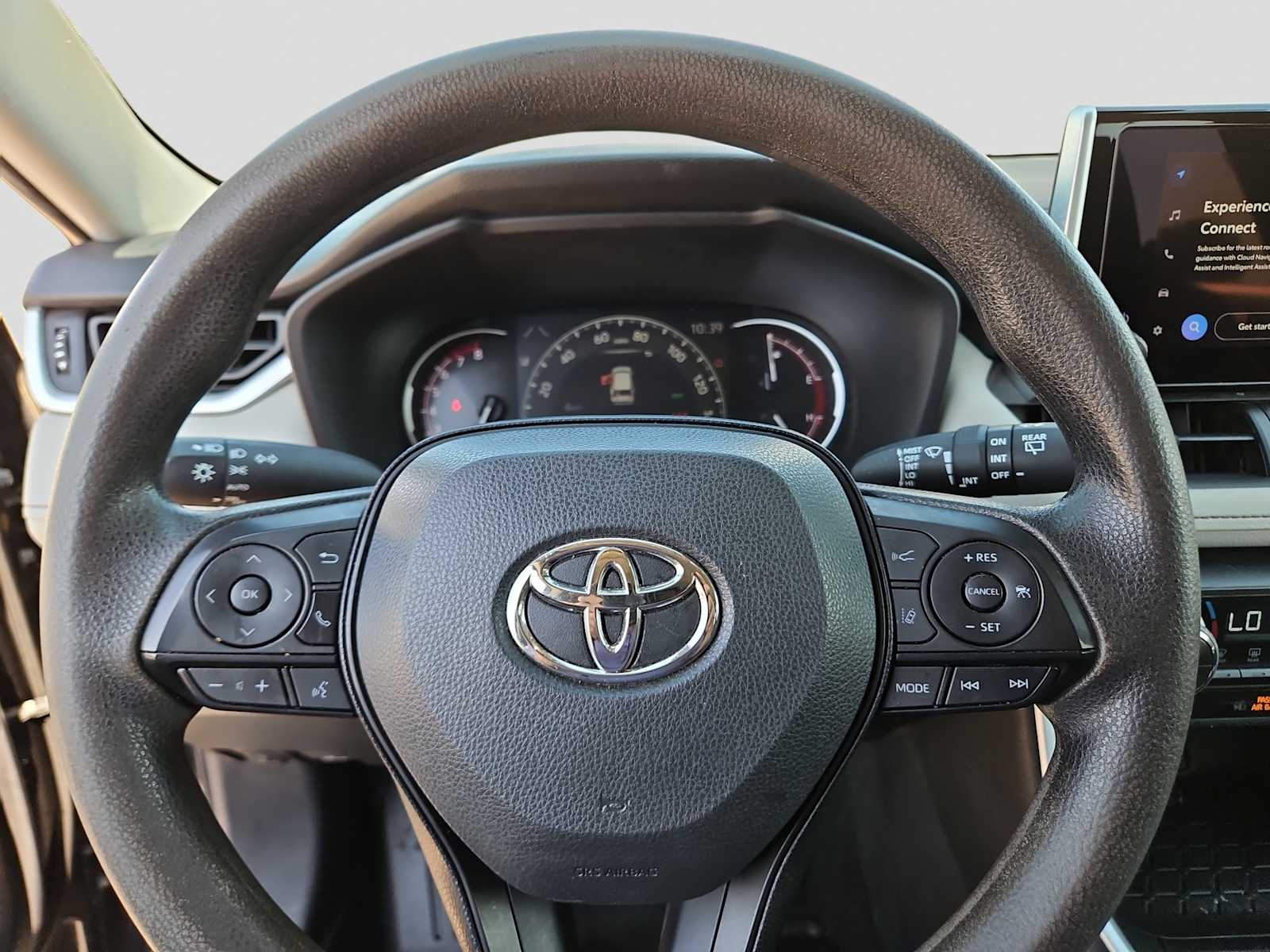 Thumbnail: 2023 Toyota RAV4 - 23