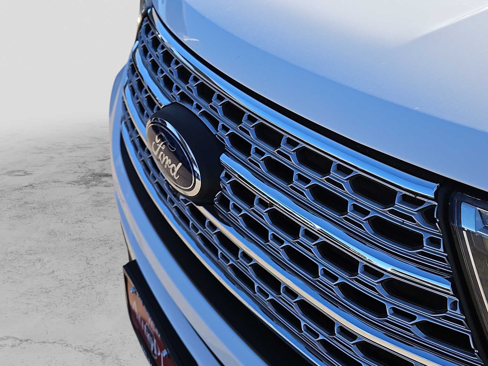 Thumbnail: 2020 Ford Explorer - 13